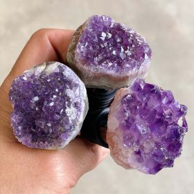 Beauty of Nature Stone Wine Stopper (Color: Amethyst)